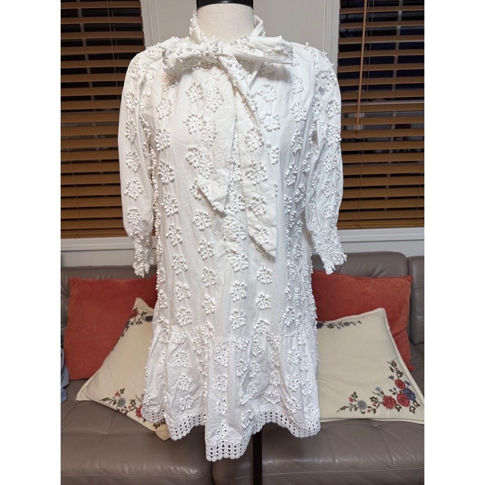 Petite Amalie Girls White 3D Floral Eyelet Lace Bow Tie Dress Size 12